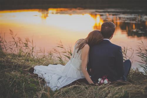 Muốn kết đôi với 12 chòm sao nữ, hãy áp dụng ngay tuyệt chiêu tỏ tình này